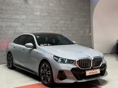 2025 بي ام دبليو الفئة الخامسة 520 أي