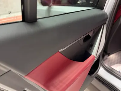 2025 بي ام دبليو الفئة الخامسة 520 أي