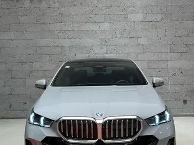 2025 بي ام دبليو الفئة الخامسة 520 أي