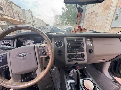 2014 فورد اكسبيديشن اكس ال تي