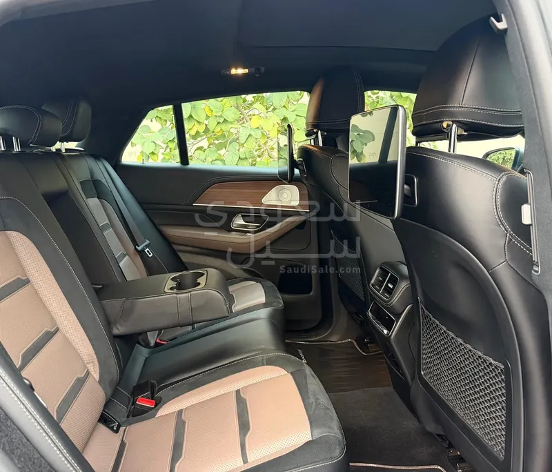 2021 مرسيدس - بنز جي إل إي 63 أي إم جي