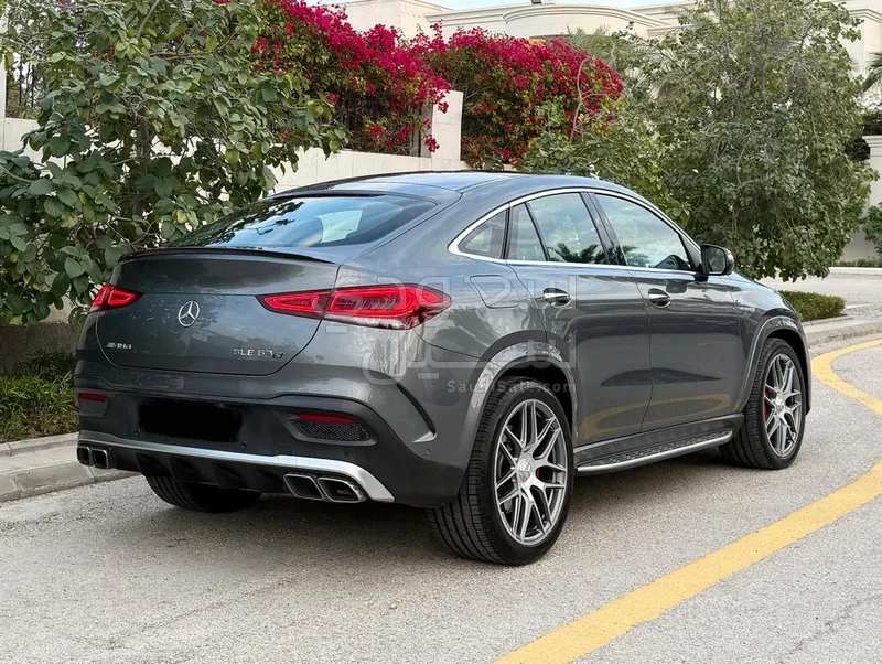 2021 مرسيدس - بنز جي إل إي 63 أي إم جي