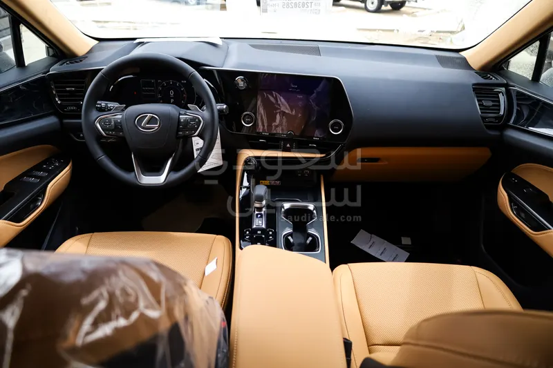 2026 لكزس إن إكس 350