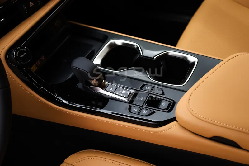 2026 لكزس إن إكس 350