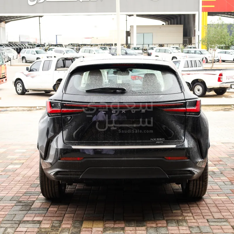 2026 لكزس إن إكس 350