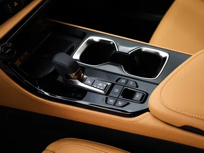 2026 لكزس إن إكس 350