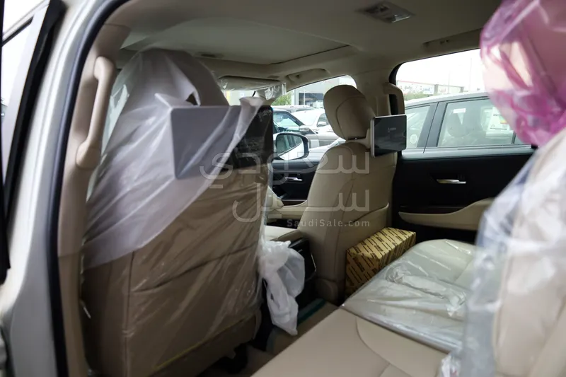 2026 تويوتا لاند كروزر جي اكس ار