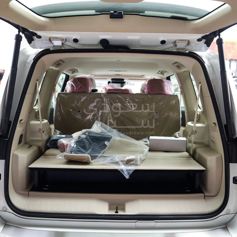 2026 تويوتا لاند كروزر جي اكس ار