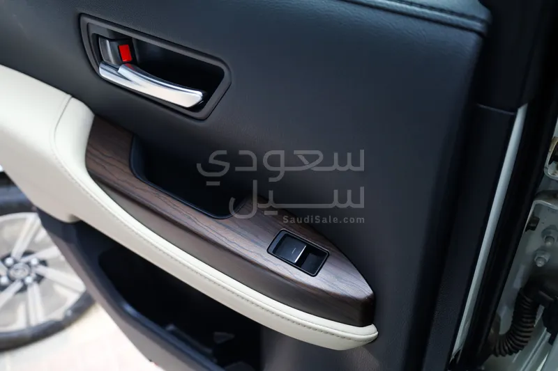 2026 تويوتا لاند كروزر جي اكس ار