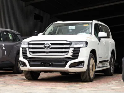 2026 تويوتا لاند كروزر جي اكس ار