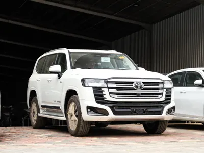 2026 تويوتا لاند كروزر جي اكس ار