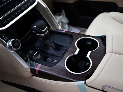 2026 تويوتا لاند كروزر جي اكس ار