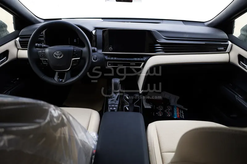 2026 تويوتا كامري ال اي