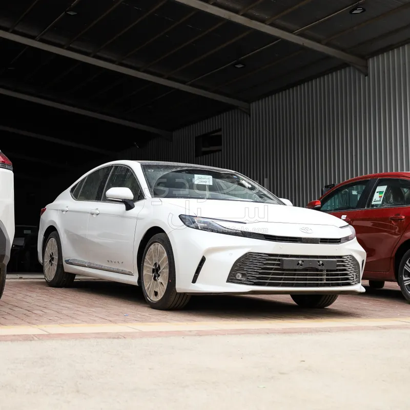 2026 تويوتا كامري ال اي