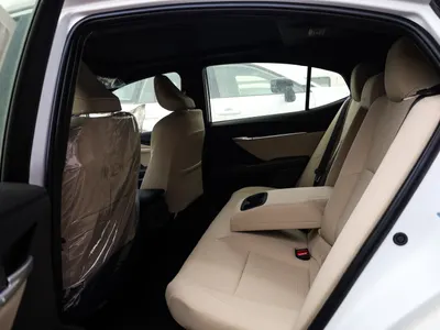 2026 تويوتا كامري ال اي