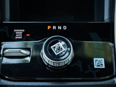 2025 جييب جراند شيروكي ليمتد بلس