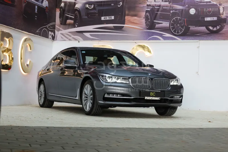 2019 بي ام دبليو الفئة السابعة 730 إل أي