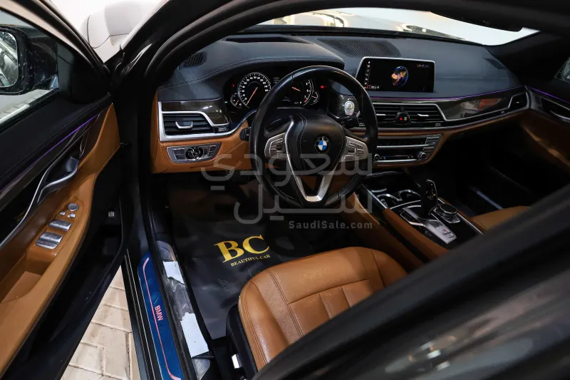 2019 بي ام دبليو الفئة السابعة 730 إل أي