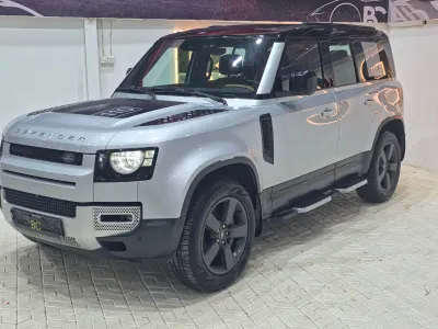 2023 لاند روفر ديفيندر 110