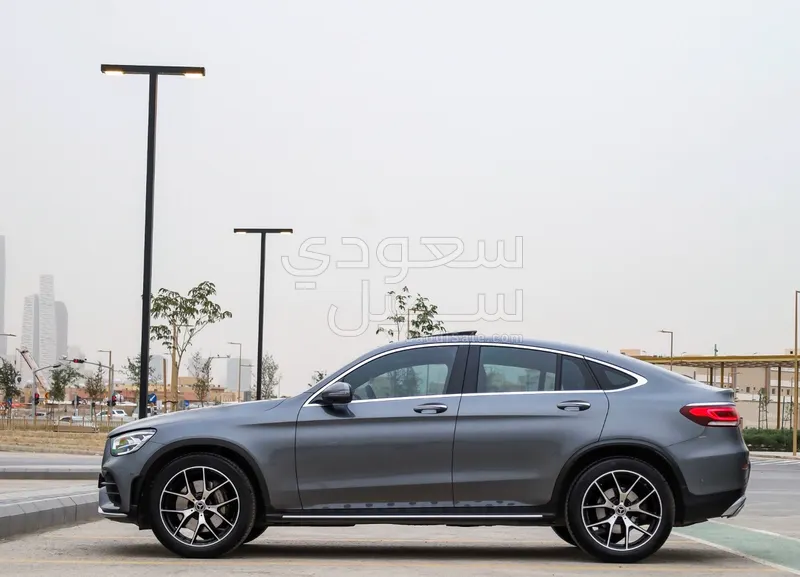 2021 مرسيدس - بنز جي إل سي 200 كوب