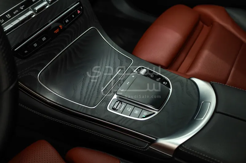 2021 مرسيدس - بنز جي إل سي 200 كوب