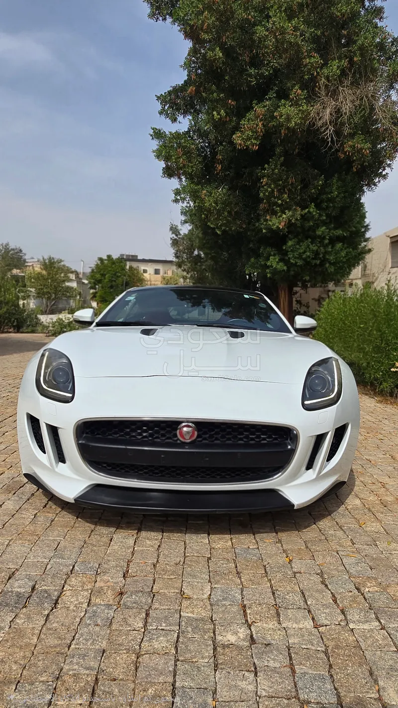 2016 جاكوار اف-تايب