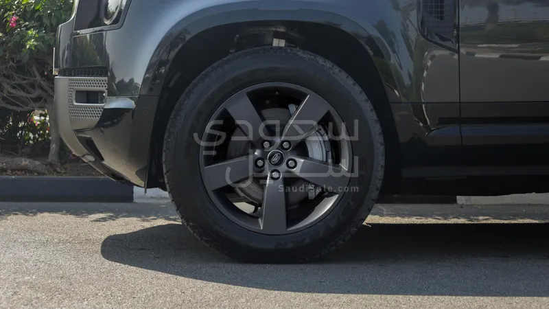 2025 Land Rover Defender X 110