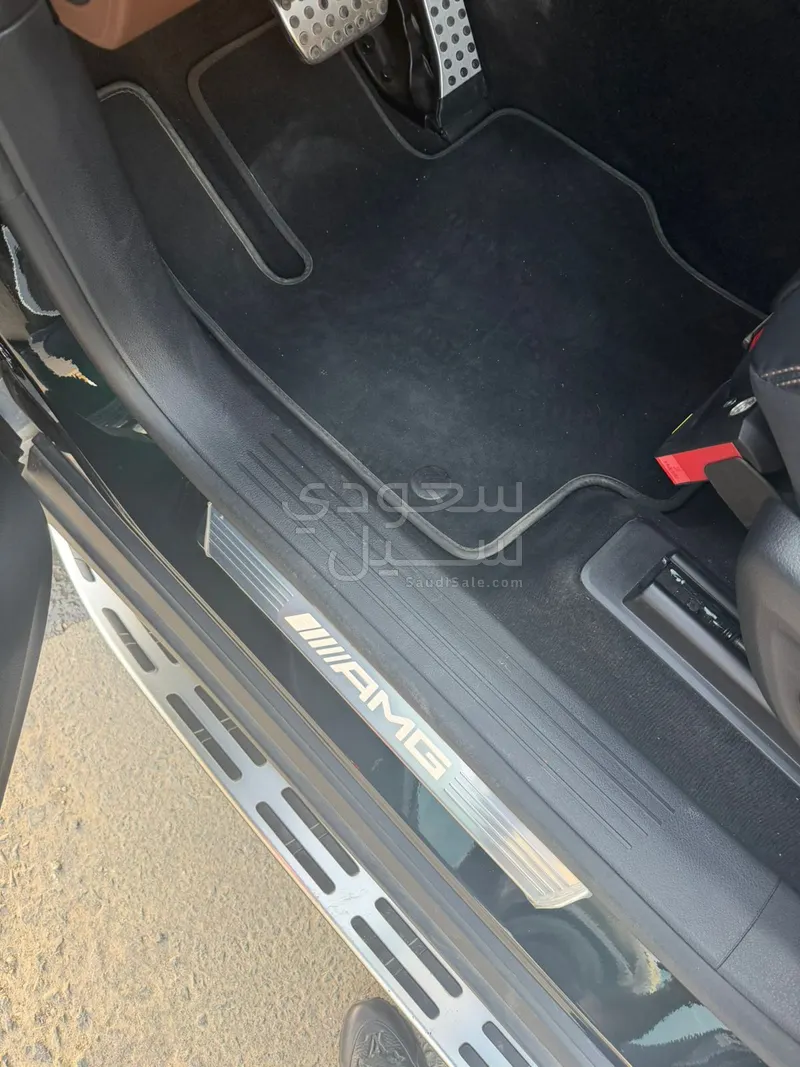 2024 مرسيدس - بنز جي إل إي 53 أي إم جي