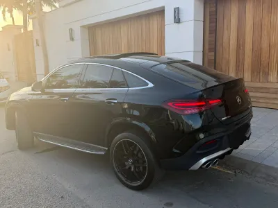 2024 مرسيدس - بنز جي إل إي 53 أي إم جي