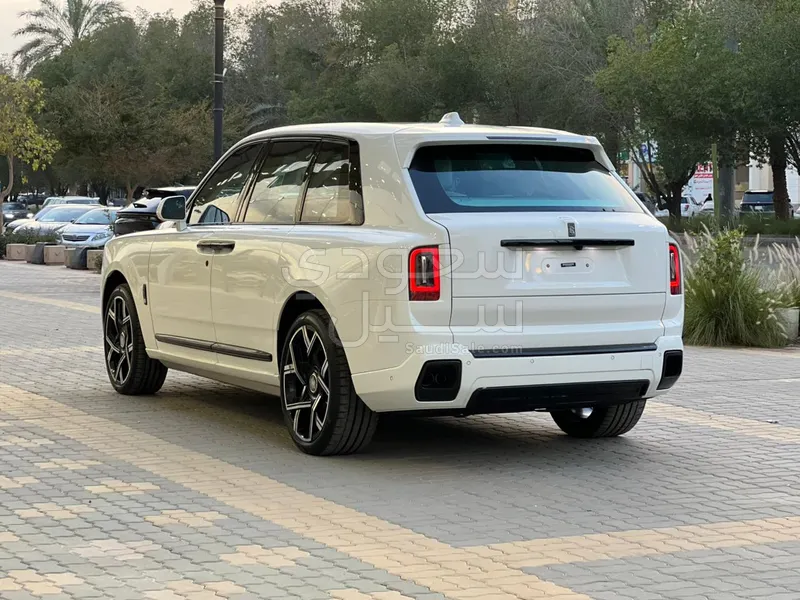 2026 رولز رويس كولينان بلاك بادج