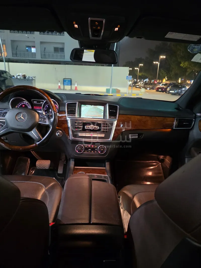 2014 مرسيدس - بنز إم إل 500 أي إم جي