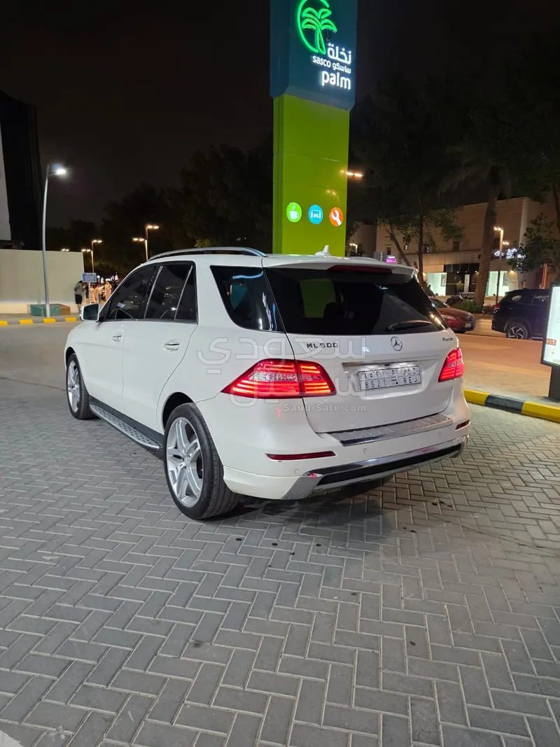 2014 مرسيدس - بنز إم إل 500 أي إم جي