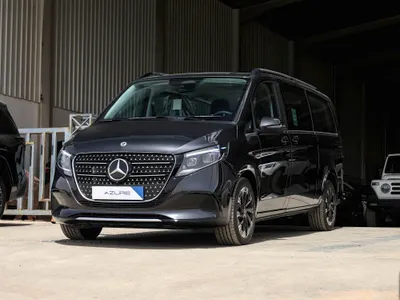 2025 مرسيدس - بنز في 300