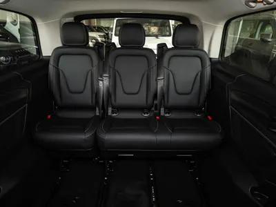 2025 مرسيدس - بنز في 300