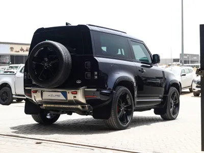 2024 لاند روفر ديفيندر اكس