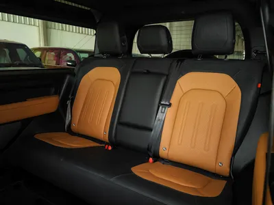 2024 لاند روفر ديفيندر اكس