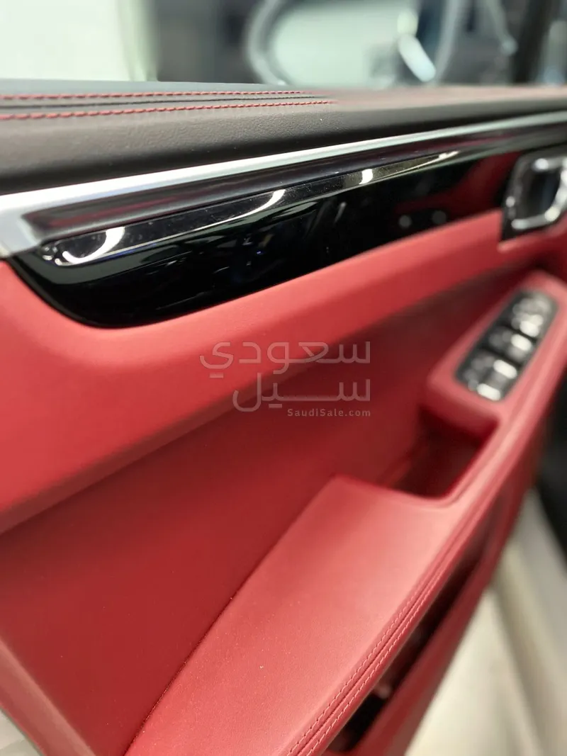 2024 بورش ماكان اس