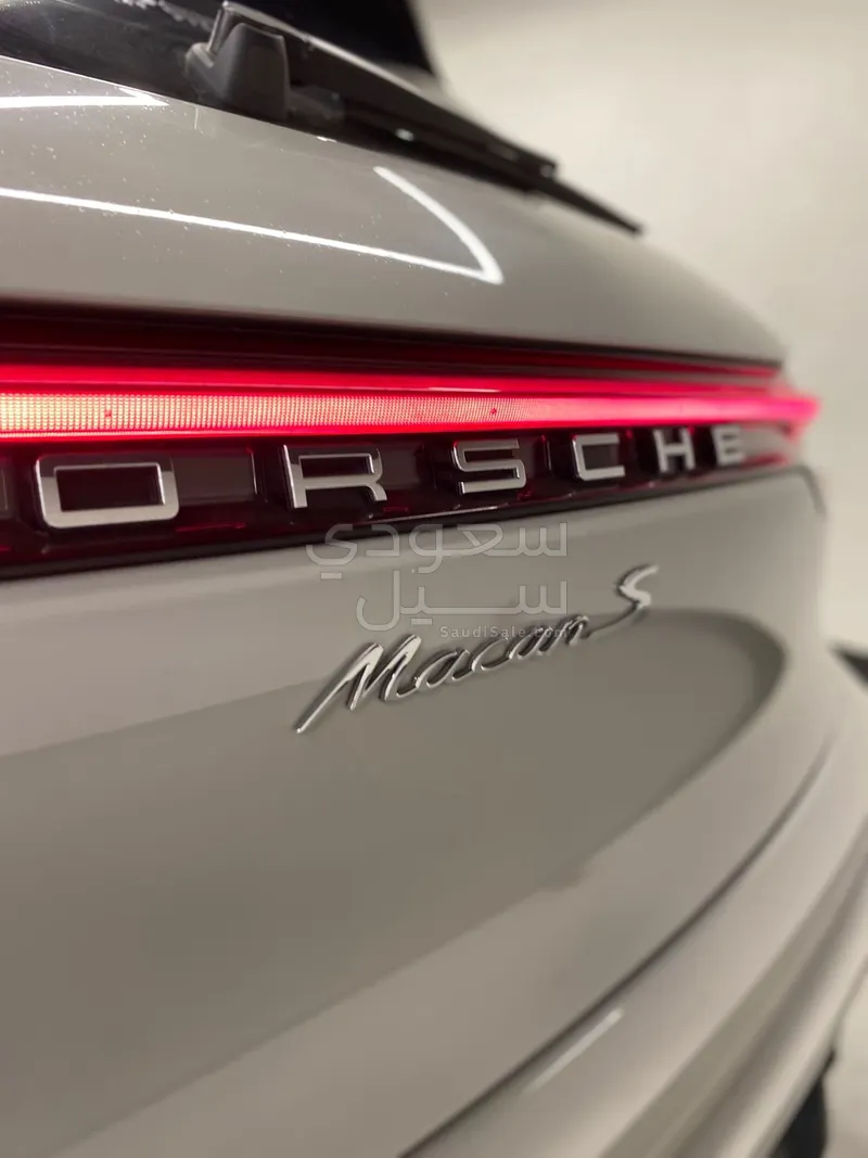 2024 بورش ماكان اس