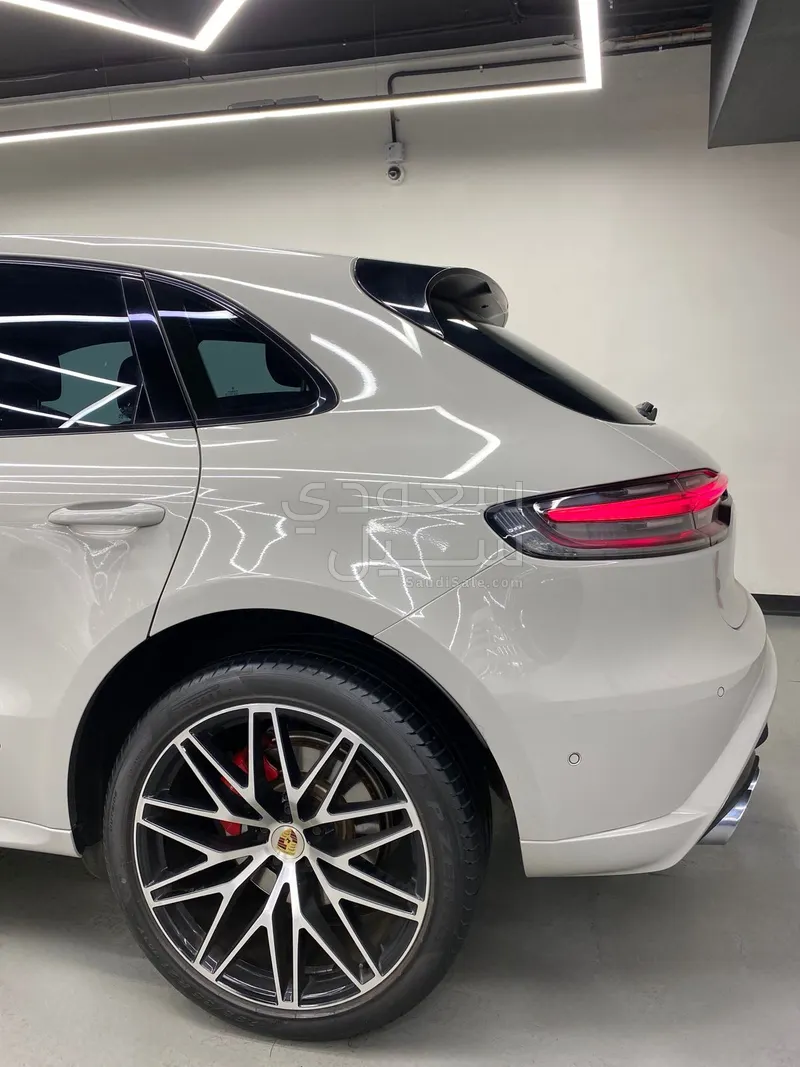 2024 بورش ماكان اس