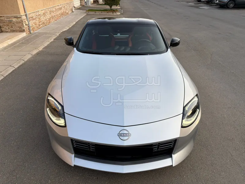2023 نيسان زد 400