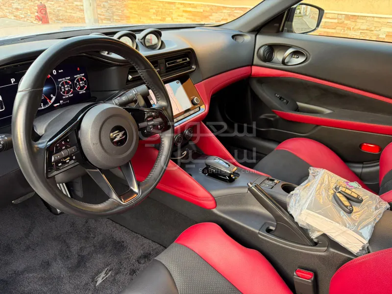 2023 نيسان زد 400