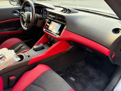 2023 نيسان زد 400