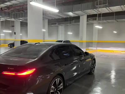 2024 بي ام دبليو الفئة السابعة 735أي