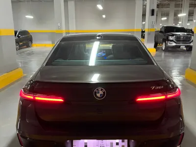 2024 بي ام دبليو الفئة السابعة 735أي