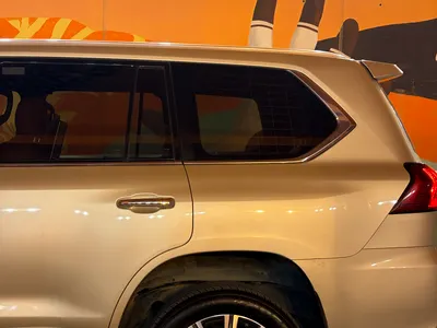 2017 لكزس إل إكس 570