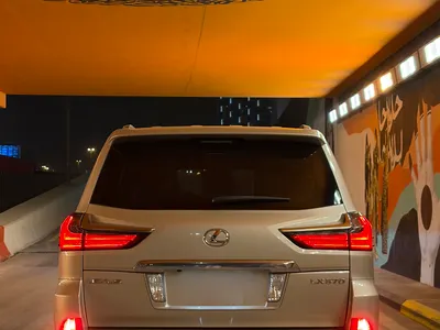 2017 لكزس إل إكس 570