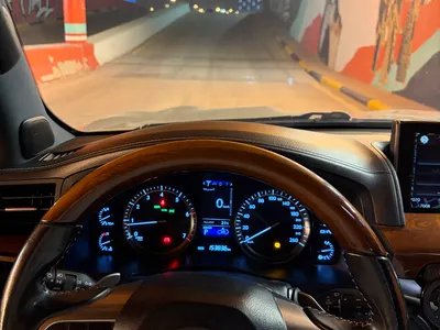 2017 لكزس إل إكس 570