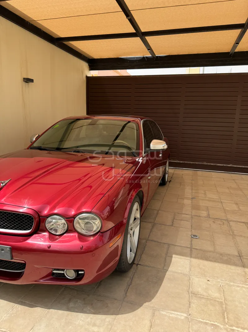 2009 جاكوار اكس جي