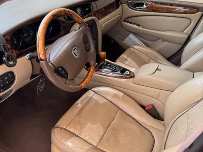 2009 جاكوار اكس جي