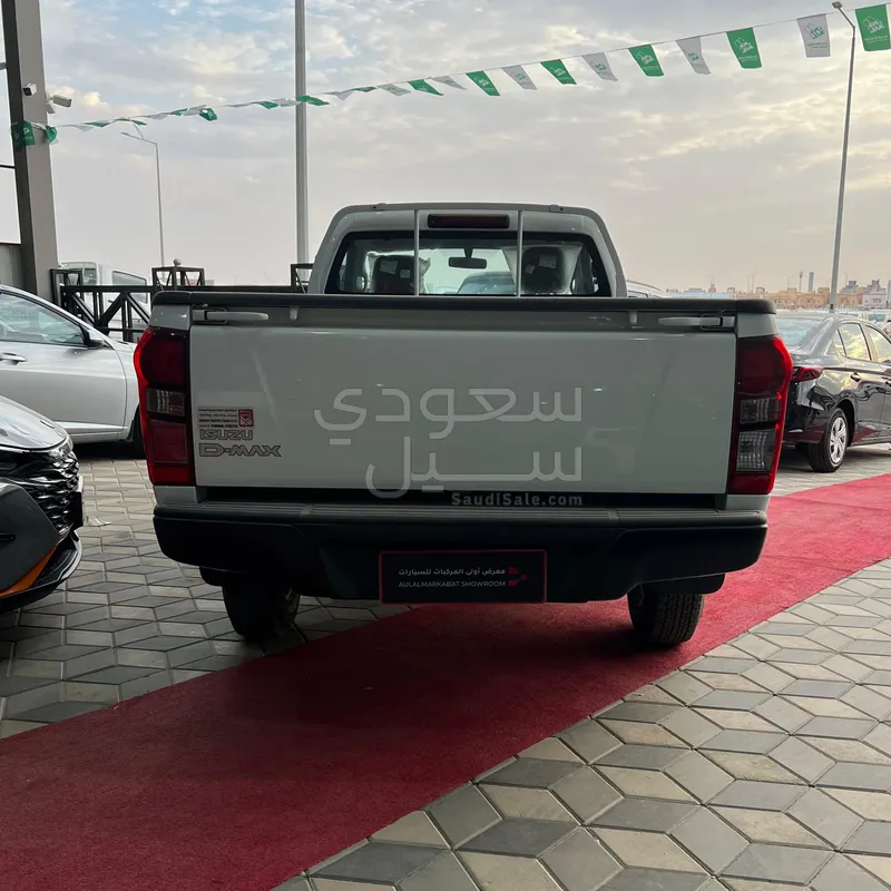 2024 ايسوزو بيكب غمارة